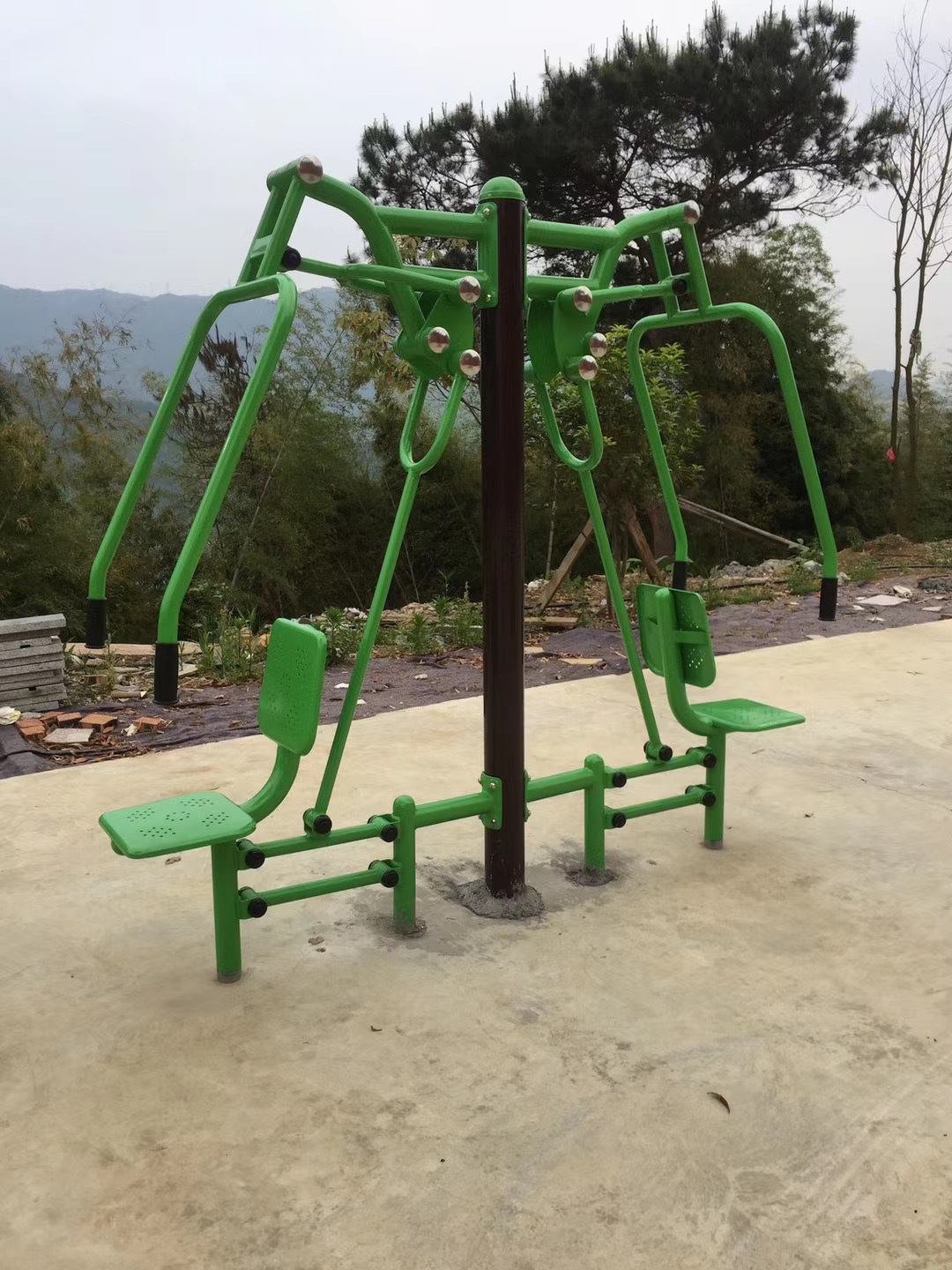 户外健身器材